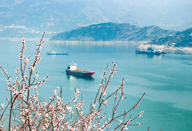 湖北宜昌：春到三峡