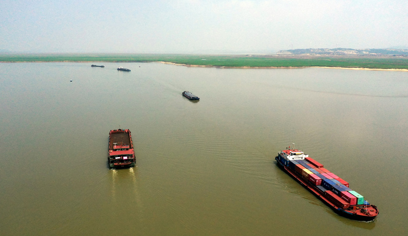江西永修：鄱阳湖上航运忙
