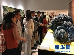 中国熔铜艺术家朱炳仁在新加坡举办艺术个展 