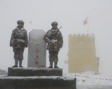 风雪戍边的中国军人：祖国山河一寸不能丢