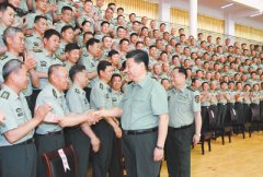 习近平视察陆军步兵学院:为强军事业提供有力人才支持